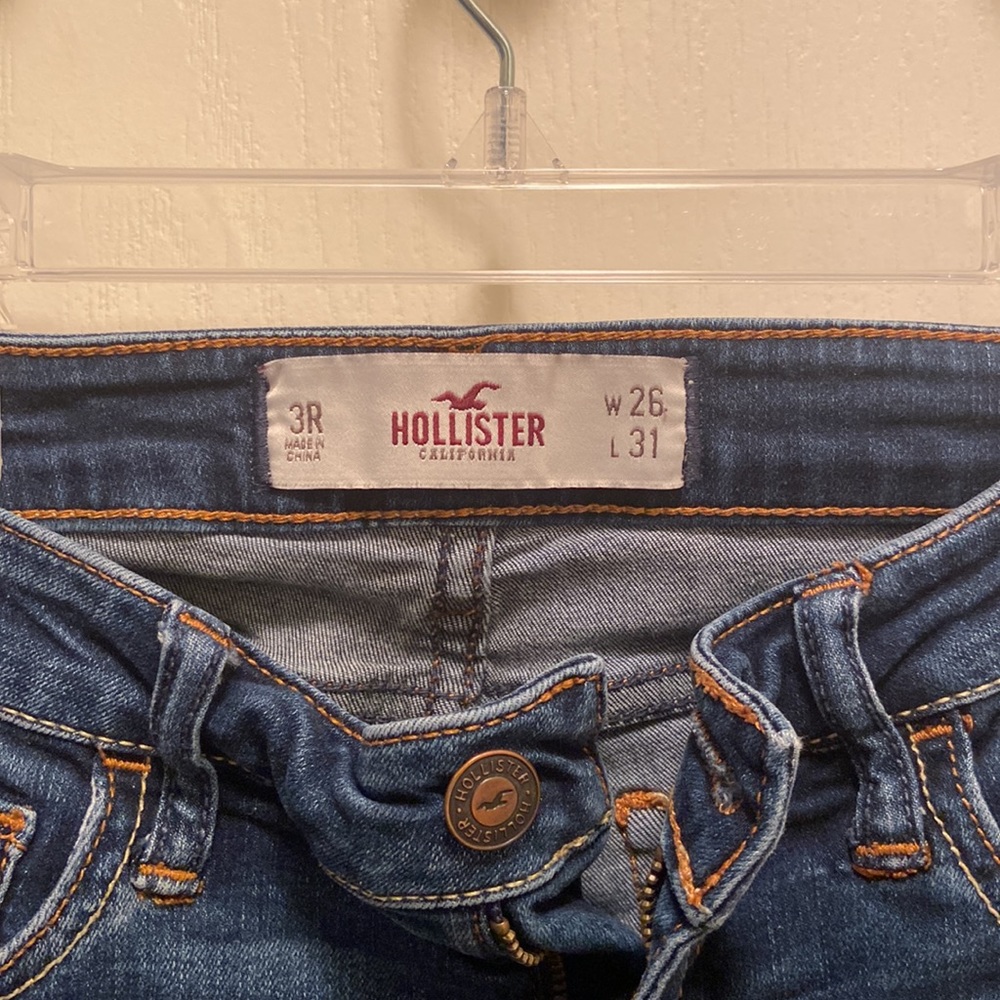 HOLLISTER RIPPED JEANS - Picture 3 of 3